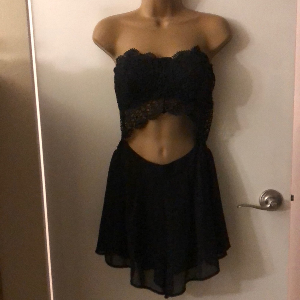 Strapless romper